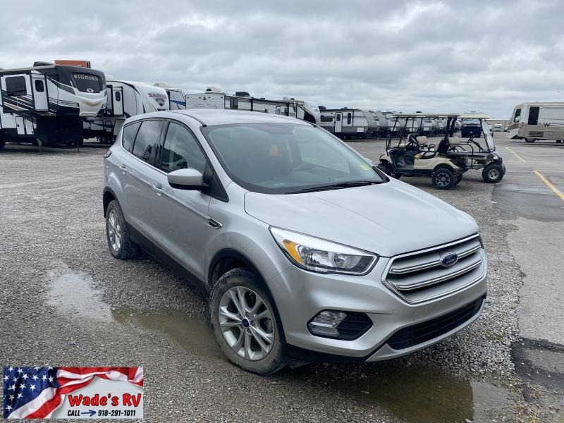 2017 Ford ESCAPE SUV 2017 Ford ESCAPE SUV