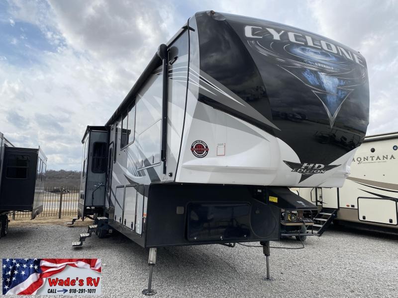 2018 Heartland Cyclone 4151 Toy Hauler RV 2018 Heartland Cyclone 4151 Toy Hauler RV