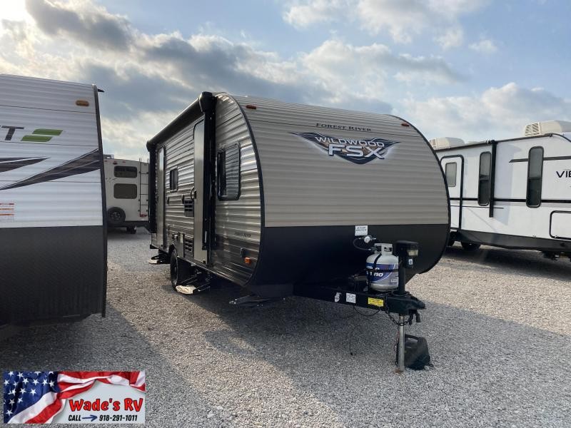 2018 Forest River Wildwood X-Lite 190SS Travel Trailer RV 2018 Forest River Wildwood X-Lite 190SS Travel Trailer RV