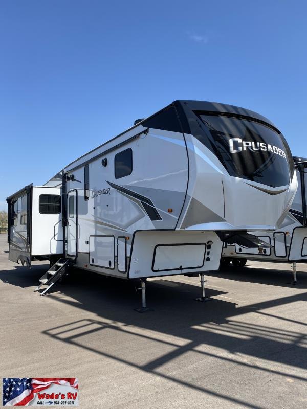 2022 Forest River CRUSADER 335RLP Fifth Wheel 2022 Forest River CRUSADER 335RLP Fifth Wheel
