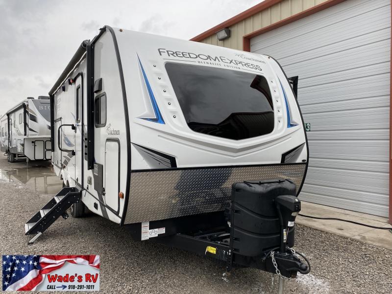 2020 Coachmen Freedom Express Ultra Lite 259FKDS Travel Trailer RV 2020 Coachmen Freedom Express Ultra Lite 259FKDS Travel Trailer RV