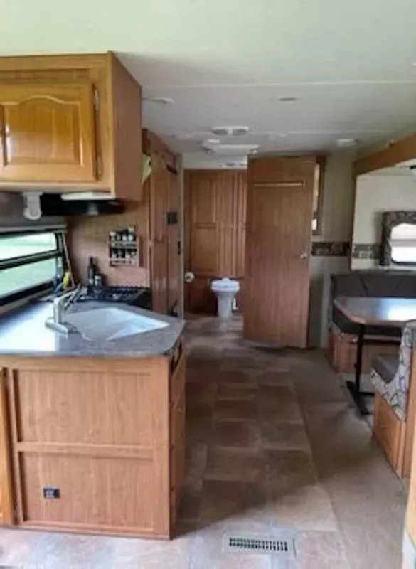 used Travel Trailers Forest River Signature for sale, in Niagara Falls, ON Thumbnail 6