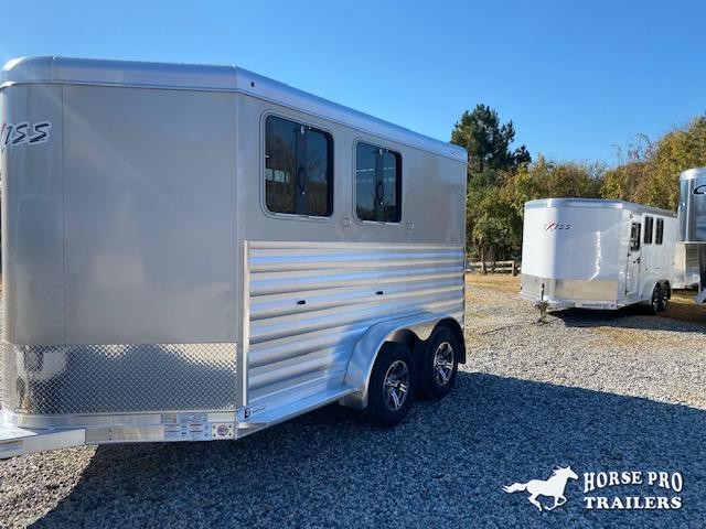 2022 Exiss CXF 2 Horse Slant Load Bumper Pull w/DROP WINDOWS 2022 Exiss CXF 2 Horse Slant Load Bumper Pull w/DROP WINDOWS