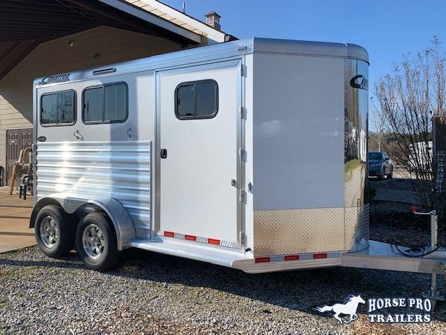 2021 Cimarron R.T.G. 2 Horse Slant Load Bumper Pull 2021 Cimarron R.T.G. 2 Horse Slant Load Bumper Pull