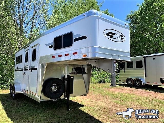 2022 4-Star 2 Horse Straight Load Gooseneck w/WERM & HYDRAULIC JACK 2022 4-Star 2 Horse Straight Load Gooseneck w/WERM & HYDRAULIC JACK