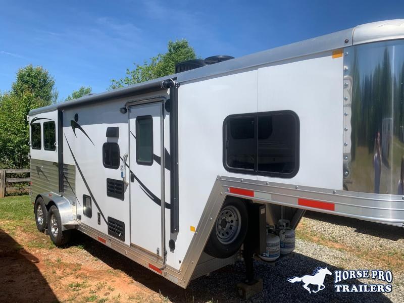 2018 Merhow Trailers 2 Horse 10' Living Quarters 2018 Merhow Trailers 2 Horse 10' Living Quarters