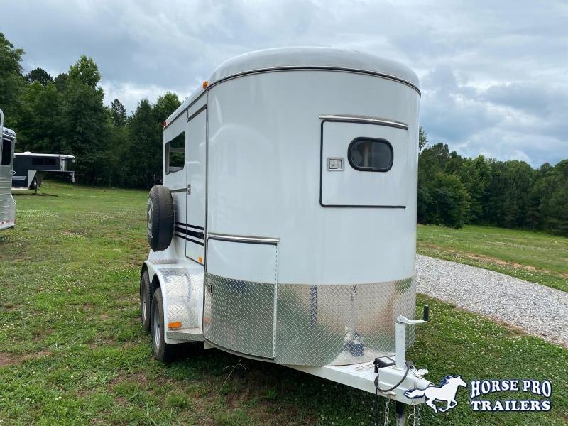 2020 Bee Wrangler 2 Horse Straight Load Bumper Pull w/Padding 2020 Bee Wrangler 2 Horse Straight Load Bumper Pull w/Padding
