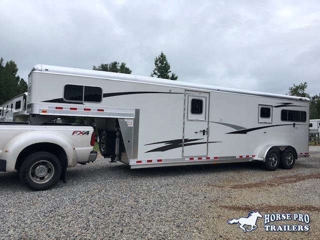 2022 4-Star 2+1 Gooseneck w/Quiet Ride, Hydr Jack and WERM 2022 4-Star 2+1 Gooseneck w/Quiet Ride, Hydr Jack and WERM