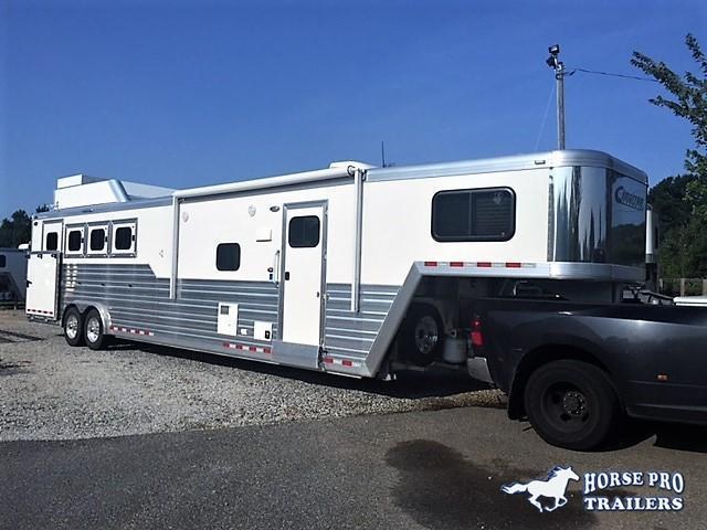 2022 Cimarron 4 Horse 13'6 Living Quarters w/Slide Out Full Rear Tack & GENERATOR! 2022 Cimarron 4 Horse 13'6 Living Quarters w/Slide Out Full Rear Tack & GENERATOR!