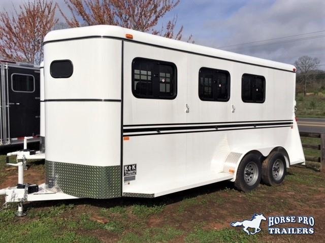 2022 Bee 3 Horse Slant Load Bumper Pull- DROP WINDOWS on Head 2022 Bee 3 Horse Slant Load Bumper Pull- DROP WINDOWS on Head