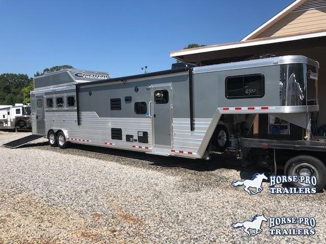 2023 Cimarron 4 Horse 15'8 Outback Living Quarters 2023 Cimarron 4 Horse 15'8 Outback Living Quarters
