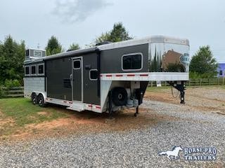 2018 Sierra 3 Horse 11' LQ Slideout Horse Trailer 2018 Sierra 3 Horse 11' LQ Slideout Horse Trailer