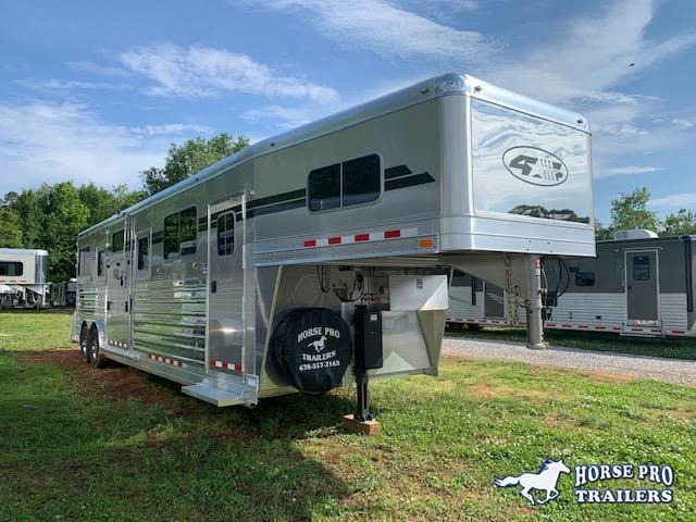 2021 4-Star Deluxe 4 Horse Head to Head Gooseneck 2021 4-Star Deluxe 4 Horse Head to Head Gooseneck