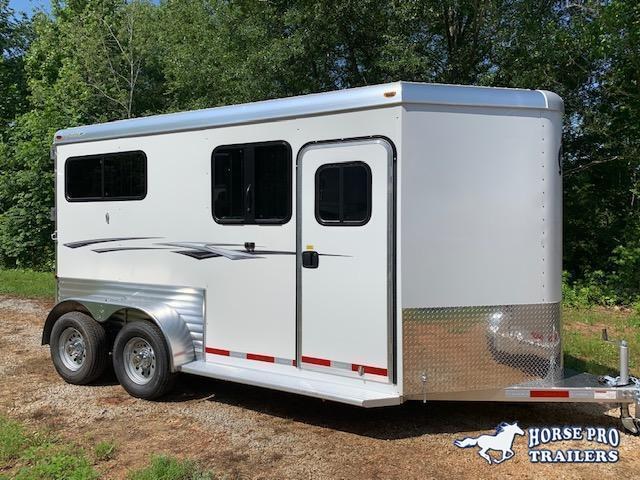 2021 Adam Ju-Lite 2 Horse Straight Load Bumper Pull w/WALK-THRU DOOR & MANGERS 2021 Adam Ju-Lite 2 Horse Straight Load Bumper Pull w/WALK-THRU DOOR & MANGERS