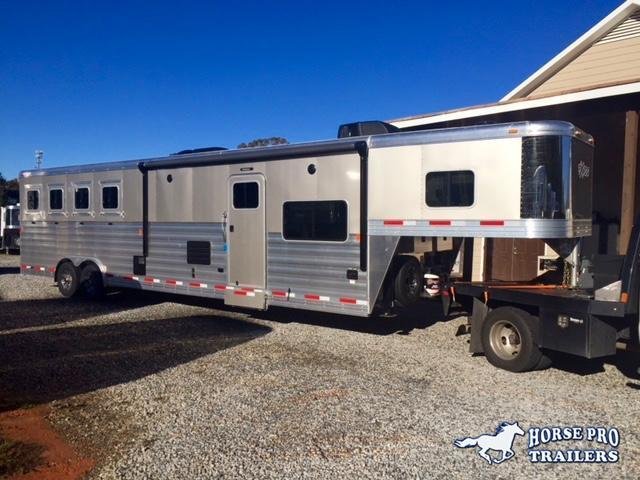 2020 Exiss Endeavor 4 Horse 14' Living Quarters w/Slide Out Sofa & Dinette 2020 Exiss Endeavor 4 Horse 14' Living Quarters w/Slide Out Sofa & Dinette