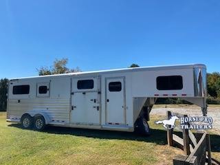 2019 Cimarron 2+1 Gooseneck w/ DRESSING ROOM & HYDRAULIC JACK! 2019 Cimarron 2+1 Gooseneck w/ DRESSING ROOM & HYDRAULIC JACK!