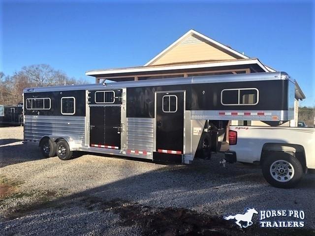 2023 4-Star 2+1/2+2 Gooseneck w/HYDRAULIC JACK! 2023 4-Star 2+1/2+2 Gooseneck w/HYDRAULIC JACK!