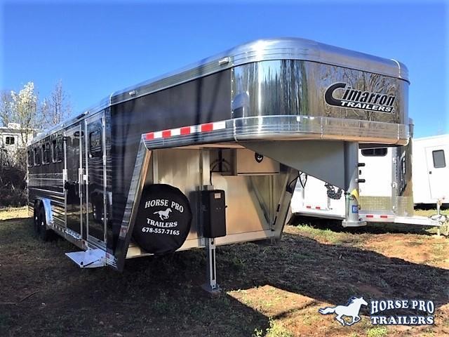 2022 Cimarron Showstar LX 25' Low Pro Enclosed Pig/Stock Gooseneck w/Side Ramp 2022 Cimarron Showstar LX 25' Low Pro Enclosed Pig/Stock Gooseneck w/Side Ramp