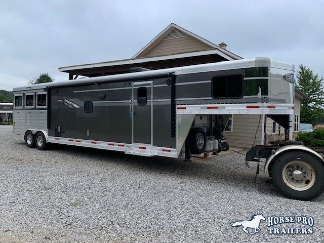 2020 SMC Horse Trailers Laramie Horse Trailer 2020 SMC Horse Trailers Laramie Horse Trailer