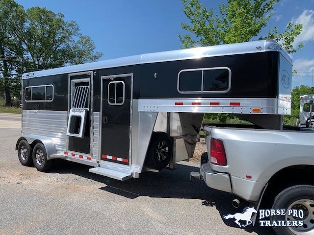 2021 4-Star 2 Horse Straight Load Gooseneck-XL Stalls & WERM FLOORING! 2021 4-Star 2 Horse Straight Load Gooseneck-XL Stalls & WERM FLOORING!