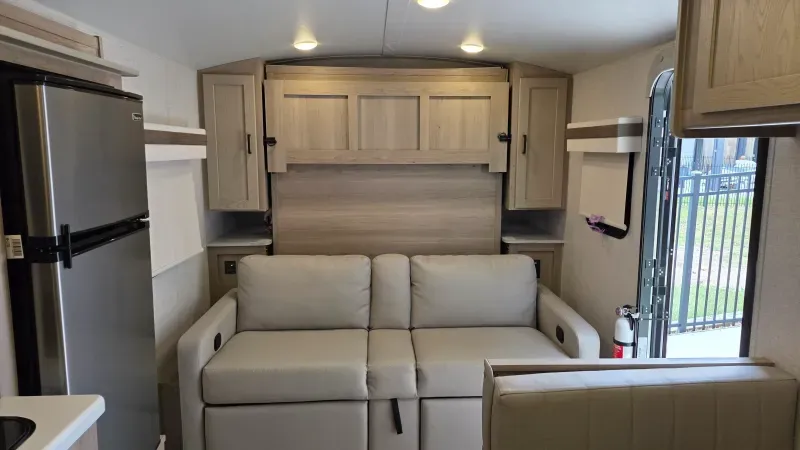 used Travel Trailers Forest River Rockwood Geo Pro for sale, in Seabrook, TX Thumbnail 8