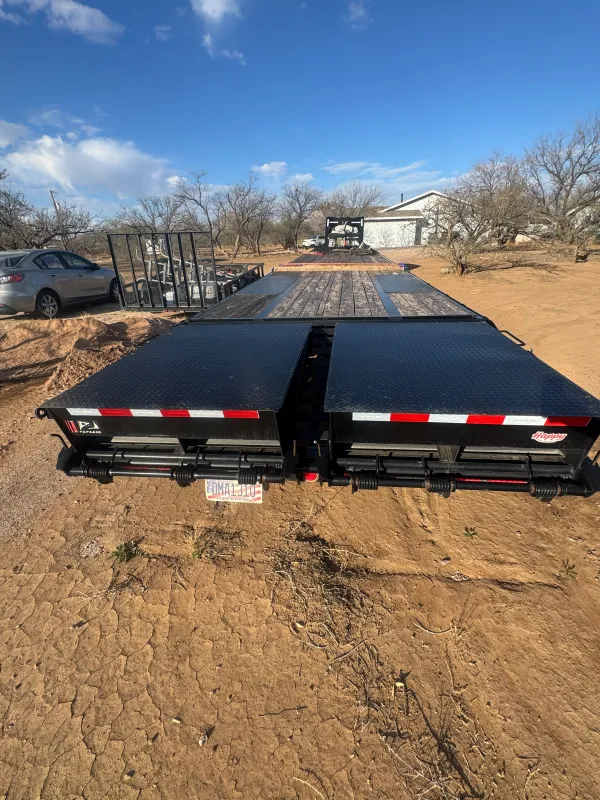 used Equipment / Flatbed Trailers PJ Trailers  for sale, in Huachuca City, AZ Thumbnail 6