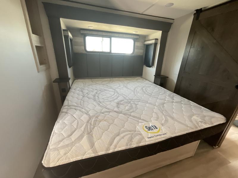 used Fifth Wheel Trailers Alliance RV Paradigm for sale, in Watertown, SD Thumbnail 48