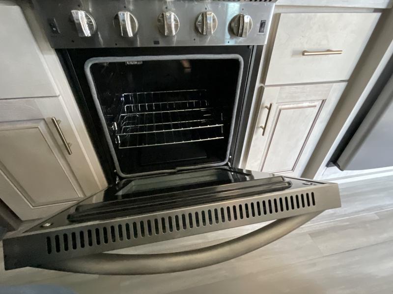 used Fifth Wheel Trailers Alliance RV Paradigm for sale, in Watertown, SD Thumbnail 23