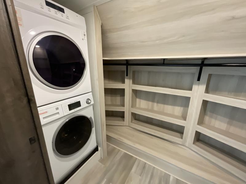 used Fifth Wheel Trailers Alliance RV Paradigm for sale, in Watertown, SD Thumbnail 59