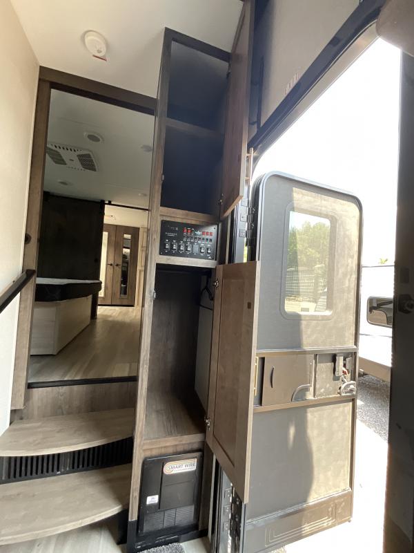 used Fifth Wheel Trailers Alliance RV Paradigm for sale, in Watertown, SD Thumbnail 74