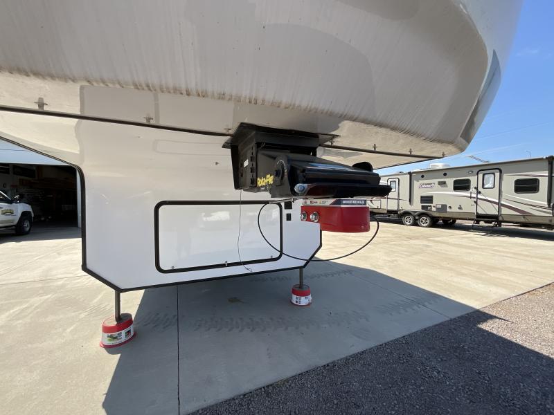 used Fifth Wheel Trailers Alliance RV Paradigm for sale, in Watertown, SD Thumbnail 8