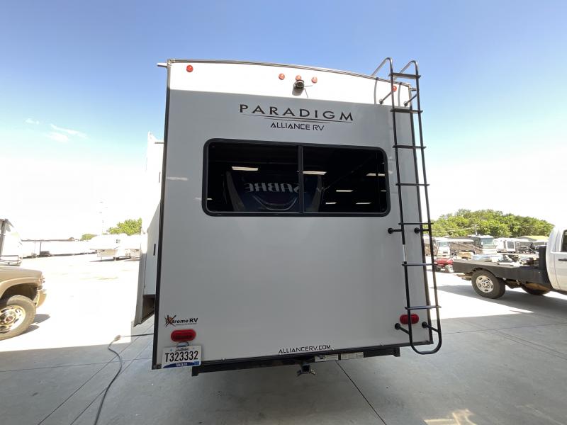 used Fifth Wheel Trailers Alliance RV Paradigm for sale, in Watertown, SD Thumbnail 6
