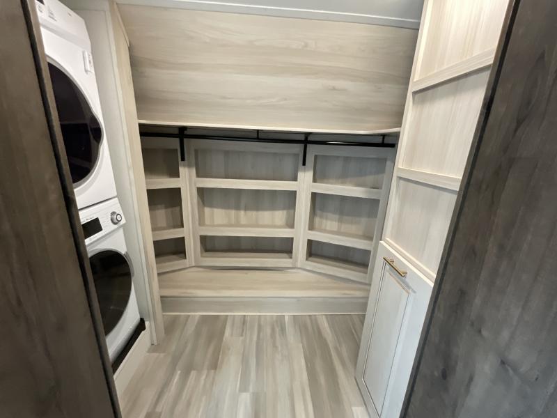 used Fifth Wheel Trailers Alliance RV Paradigm for sale, in Watertown, SD Thumbnail 57