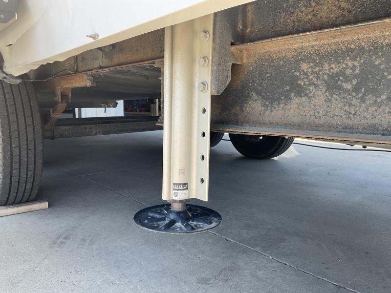 used Fifth Wheel Trailers Alliance RV Paradigm for sale, in Watertown, SD Thumbnail 66