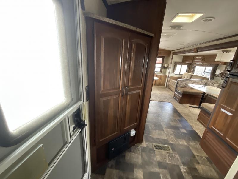 used Travel Trailers Keystone RV Outback Super Lite for sale, in Watertown, SD Thumbnail 17