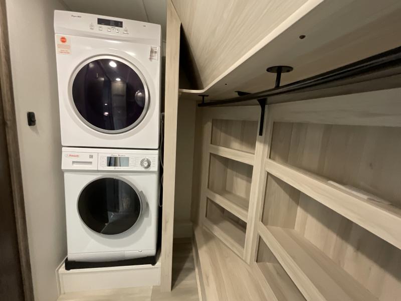 used Fifth Wheel Trailers Alliance RV Paradigm for sale, in Watertown, SD Thumbnail 52