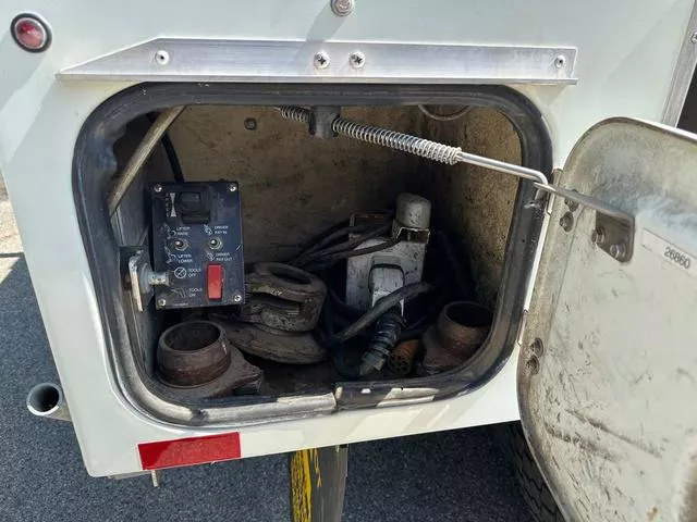 used Other Trucks International  for sale, in North Hills, CA Thumbnail 19