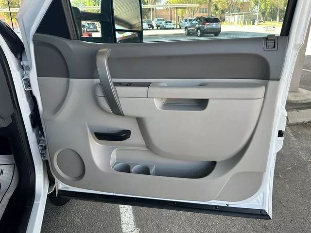 used Other Trucks Chevrolet  for sale, in North Hills, CA Thumbnail 21