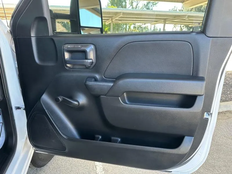 used Other Trucks Chevrolet  for sale, in North Hills, CA Thumbnail 32