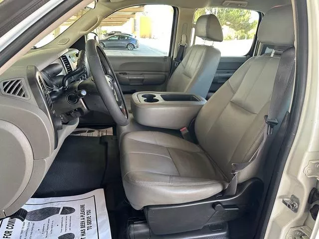 used Other Trucks GMC  for sale, in North Hills, CA Thumbnail 19
