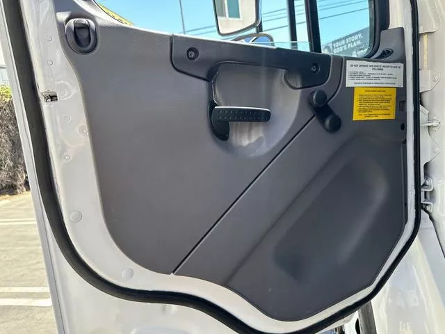 used Other Trucks Freightliner  for sale, in North Hills, CA Thumbnail 43