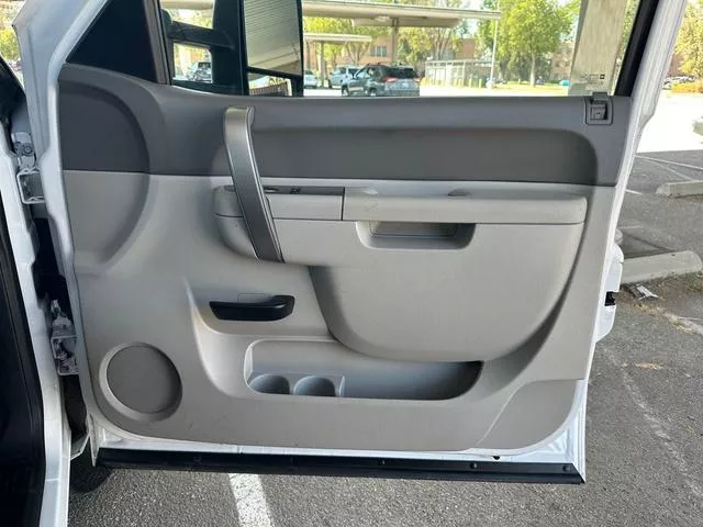 used Other Trucks Chevrolet  for sale, in North Hills, CA Thumbnail 24