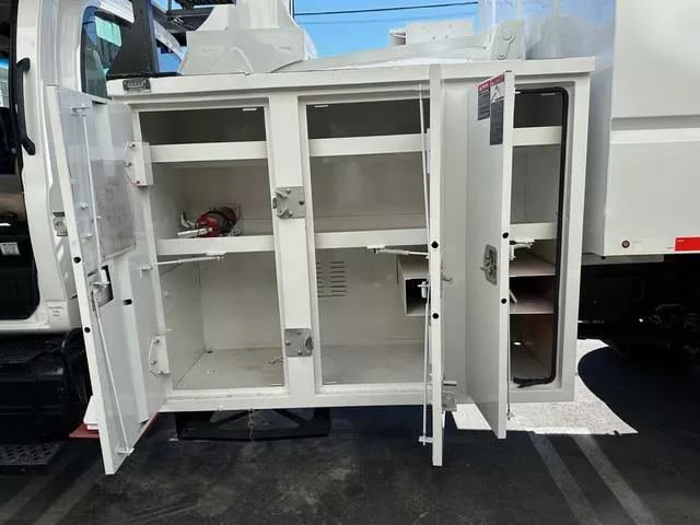 used Other Trucks GMC  for sale, in North Hills, CA Thumbnail 30