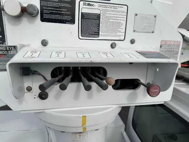 used Other Trucks GMC  for sale, in North Hills, CA Thumbnail 19