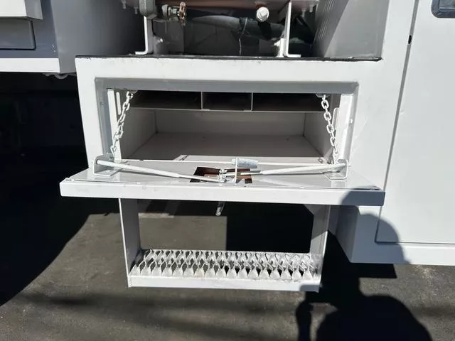 used Other Trucks GMC  for sale, in North Hills, CA Thumbnail 31