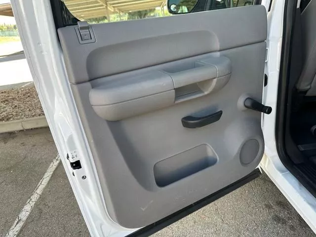 used Other Trucks GMC  for sale, in North Hills, CA Thumbnail 23