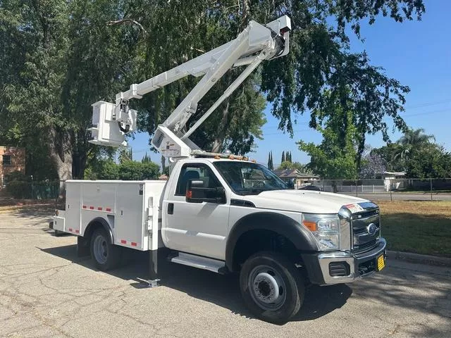 2011 Ford F-550 S.D. 