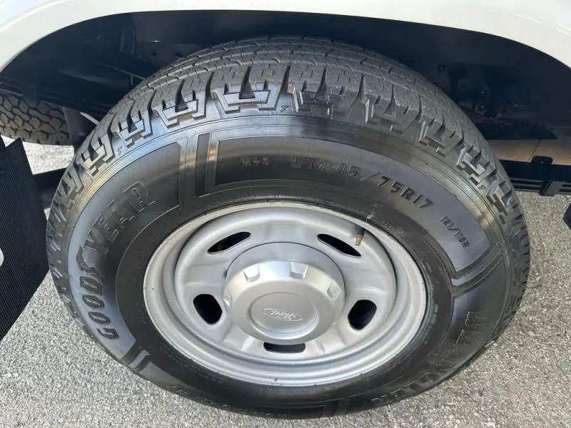 used Other Trucks Ford  for sale, in North Hills, CA Thumbnail 33