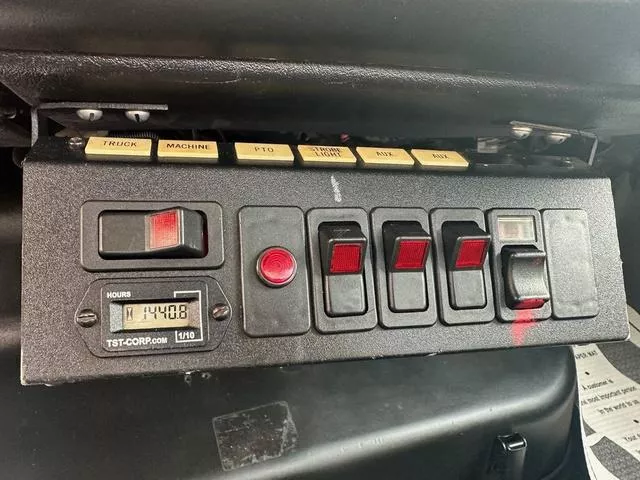 used Other Trucks GMC  for sale, in North Hills, CA Thumbnail 34