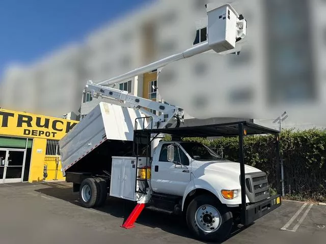 2011 Ford F-750 S.D. Forestry Bucket Truck